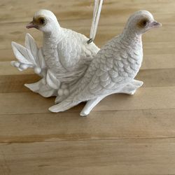 Dove Christmas Ornament – Great Condition