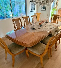 Bernhardt Burl Wood Dining Table, Two Leaves, 10 Chairs