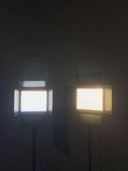 triple light setup w/remote + dimmer + barndoors 