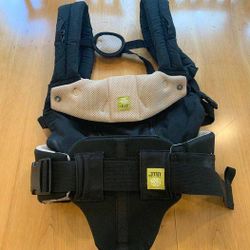 Lille Baby All Season Carrier