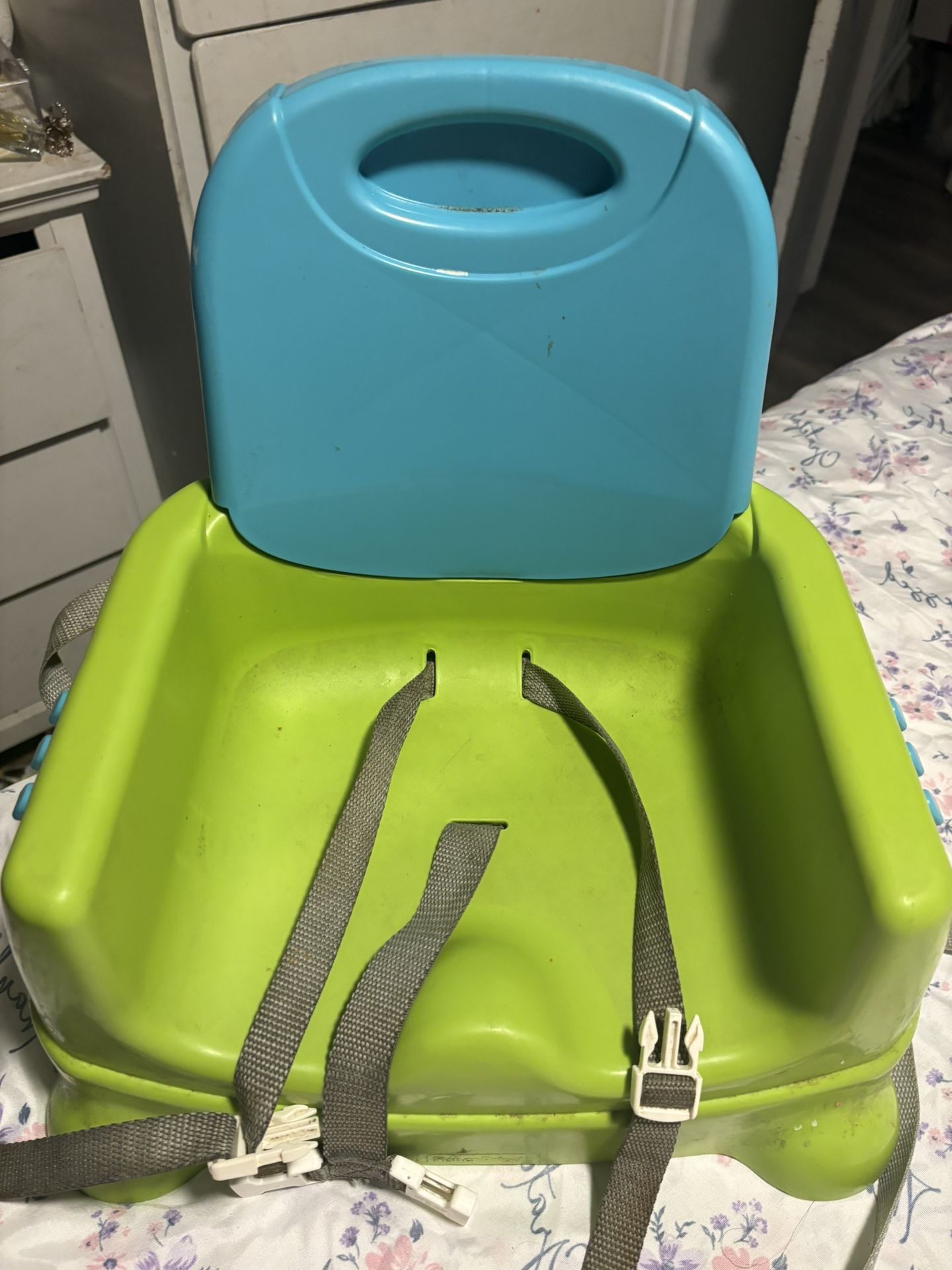 Booster Seat / Asiento elevador