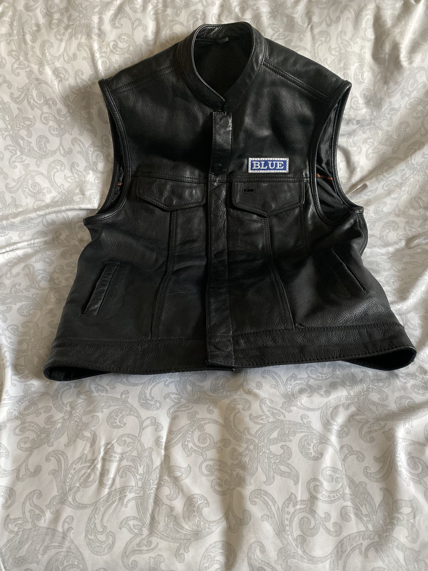 First Mfg . Club Style Leather Vest (Cut)