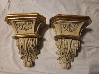 2- XL Roman Gold Trim Corbells
