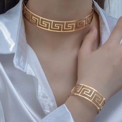 Beautiful Set Gold Plated Steel For Petite Women. New