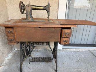 Vintage singer sewing machine