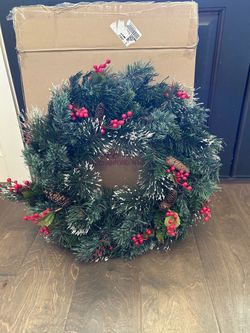 Artificial Christmas Wreath with Berries and Pinecones