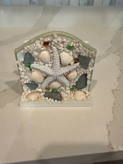 Beach / starfish shell napkin holder