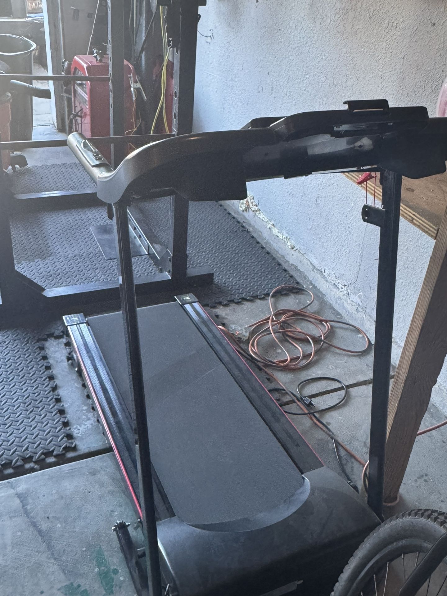 Treadmill 