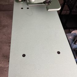 Commercial Sewing Machine 