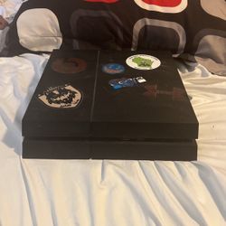 Ps4 With Controller And Charger