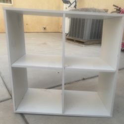 White Cubes