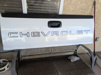 Chevrolet truck tailgate