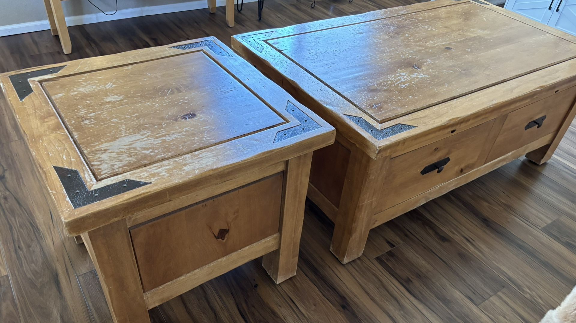 Coffee Table And End Table 