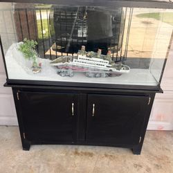 60 Gallon Fish tank 