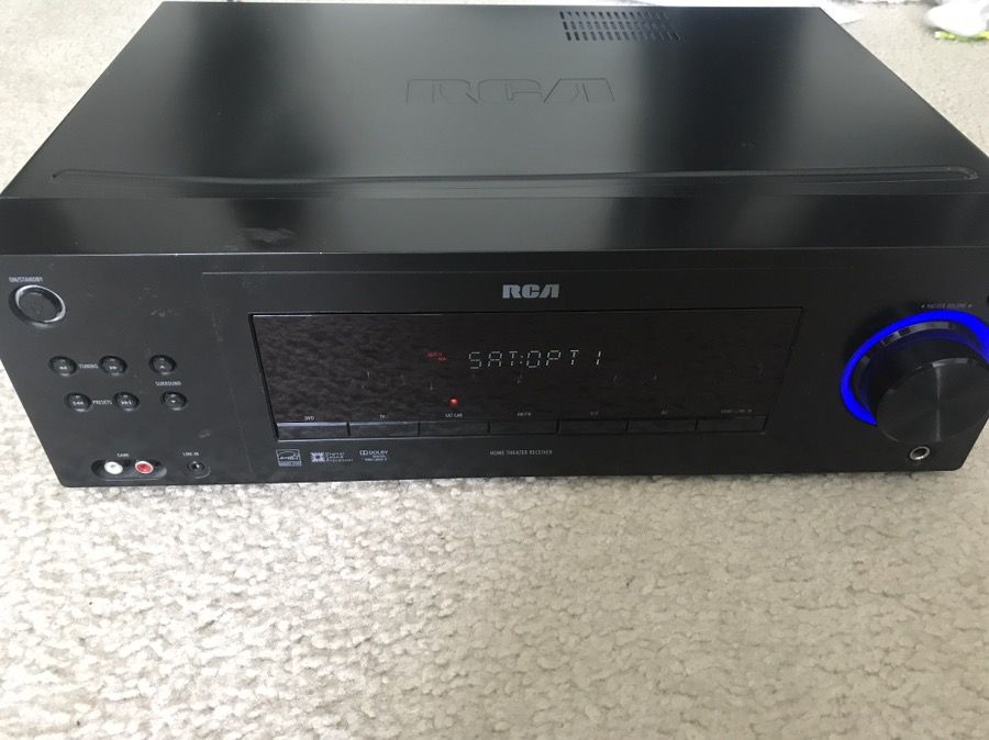 RCA rt2870r 5.1 Dolby Home Theatre Receiver for Sale in Kentfield, CA