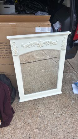Decorative mirror