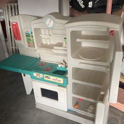 Little Tykes Kitchen