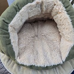 Small cat bed