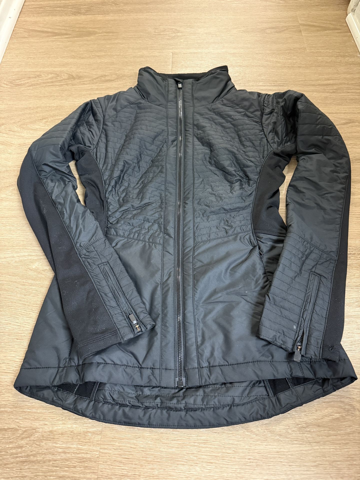 NWOT Athleta Jacket size xs