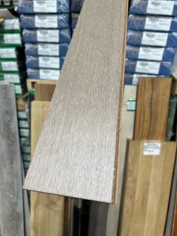 PRefinished engineered hardwood flooring