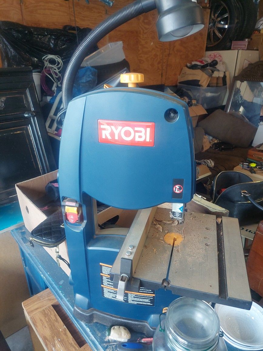 RYOBI 9 INCH BAND SAW for Sale in Vancouver, WA OfferUp