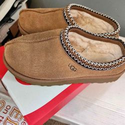 Womens UGGS 