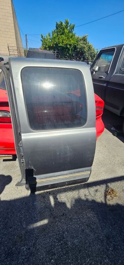 2005 Chevy Silverado left rear door