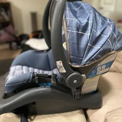 On Board LTX Infant Carseat