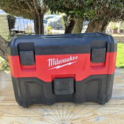 Milwaukee vacuum