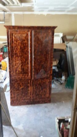 Nice armoire