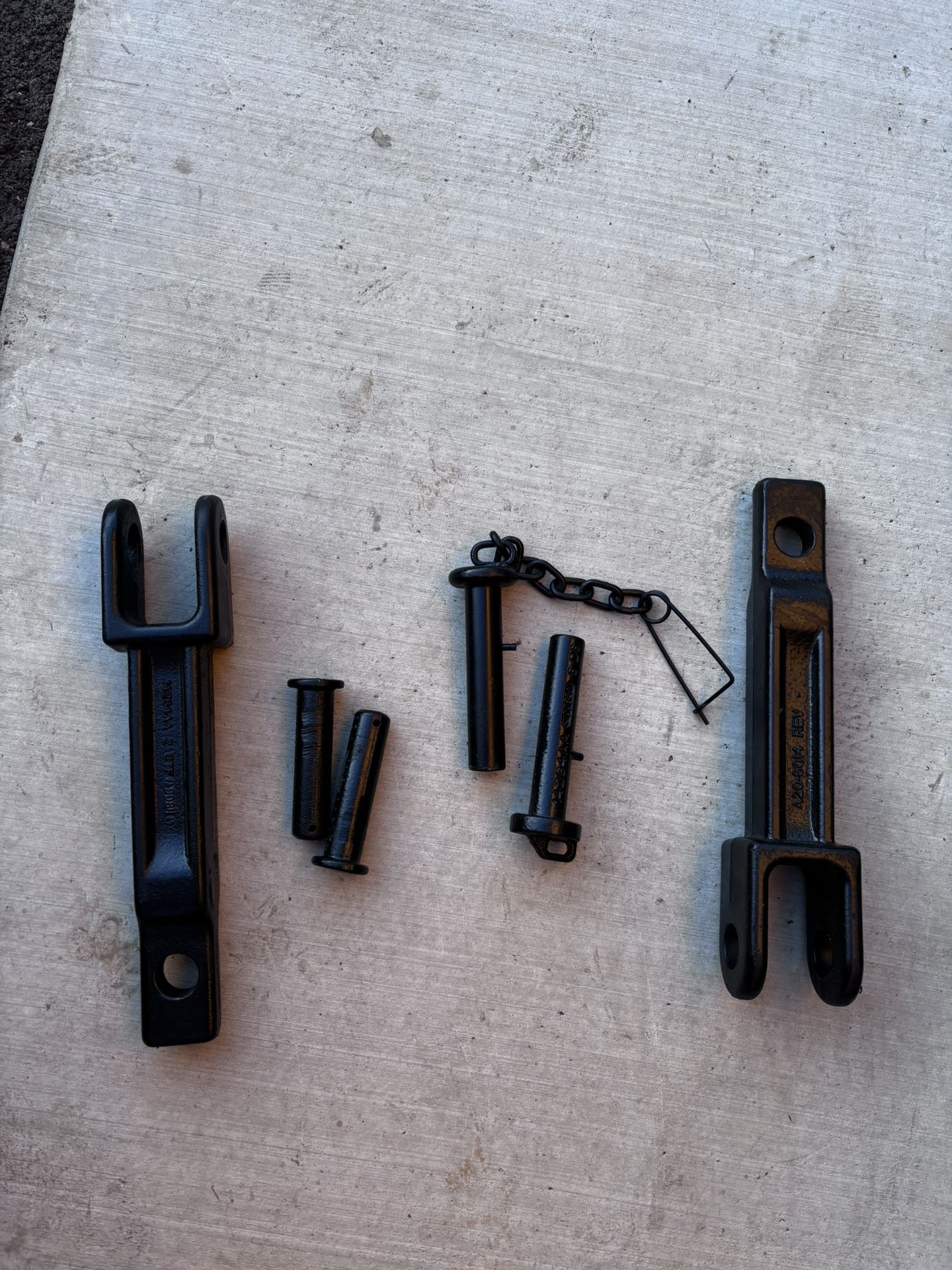 Kenworth Tow Hooks/ Semi Truck Parts/ Truck Accessories