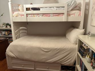 Full/Twin Bunk Bed w/Mattresses