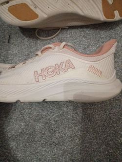Hoka lightweight running shoes