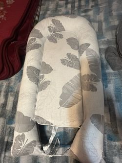 Nursing Pillows And Baby Lounge