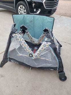 Play pen