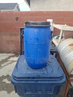 Small Plastic Poly Drum With Lid For Sale 