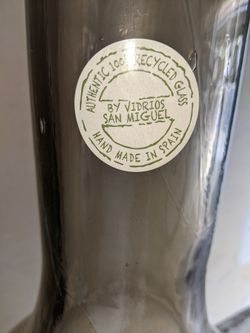 Big vase hand made glass vase.excllent condition.firm price.