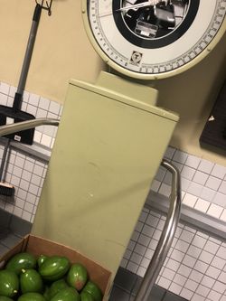 A 38 la caja de aguacate de 50 lb