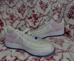 Nike Air Force 1 Low ‘07 LX – UV Reactive. Women’s size 8.5