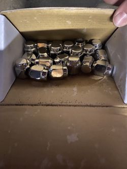 Lug Nuts