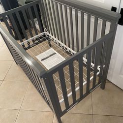 Nursery Crib Furniture Set 3pcs NEW -Assembled 