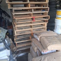 $25 For All These Pallets