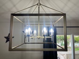 Chandelier/ Dining/ Foyer Light
