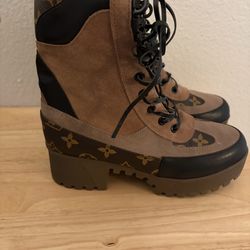 Louis Vuitton Platform boots