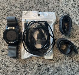 Garmin Fenix 5X With Extra Bands And Extra Charging Cables