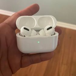 AirPod Pros Used 