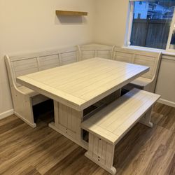 4 Piece Breakfast Nook Dining Set