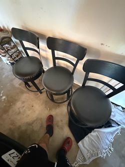 Set of 3 Black Bar Stools with Backs