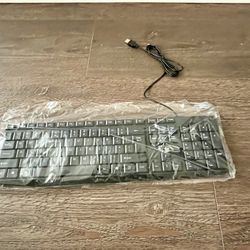 Black Wired Keyboard