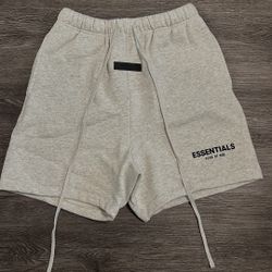 essential shorts 
